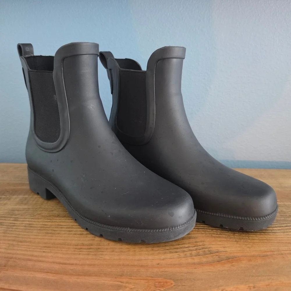 Eddie Bauer Womens Hailey Chelsea Rain Boots Waterproof Rubber Lug Sole Size 7